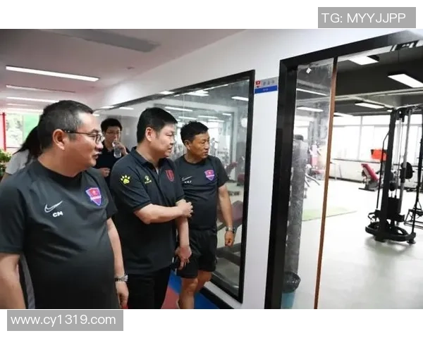 杭州足球队的速度分析与战术运用探讨助力球队提升竞技水平 杭州足球队的速度分析与战术运用探讨助力球队提升竞技水平